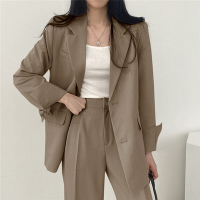 Ivory Edge™ | Suit