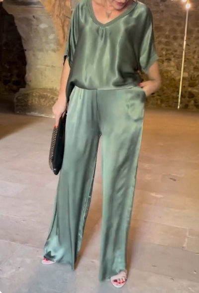 Leona – Flowy Elegance Two-Piece Set
