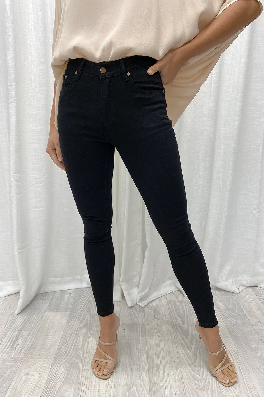 Elara Strech Jeans